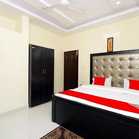 Oyo 8670 Hotel Usha Palace Mussoorie Ngoại thất bức ảnh