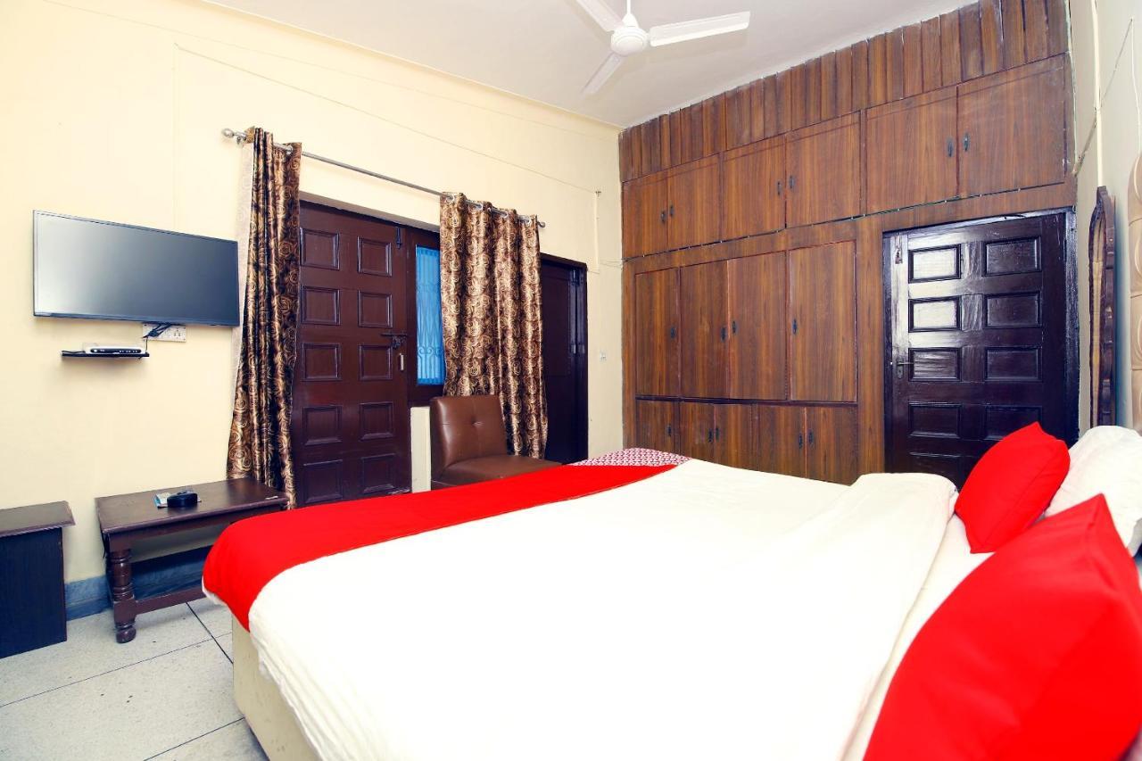 Oyo 8670 Hotel Usha Palace Mussoorie Ngoại thất bức ảnh