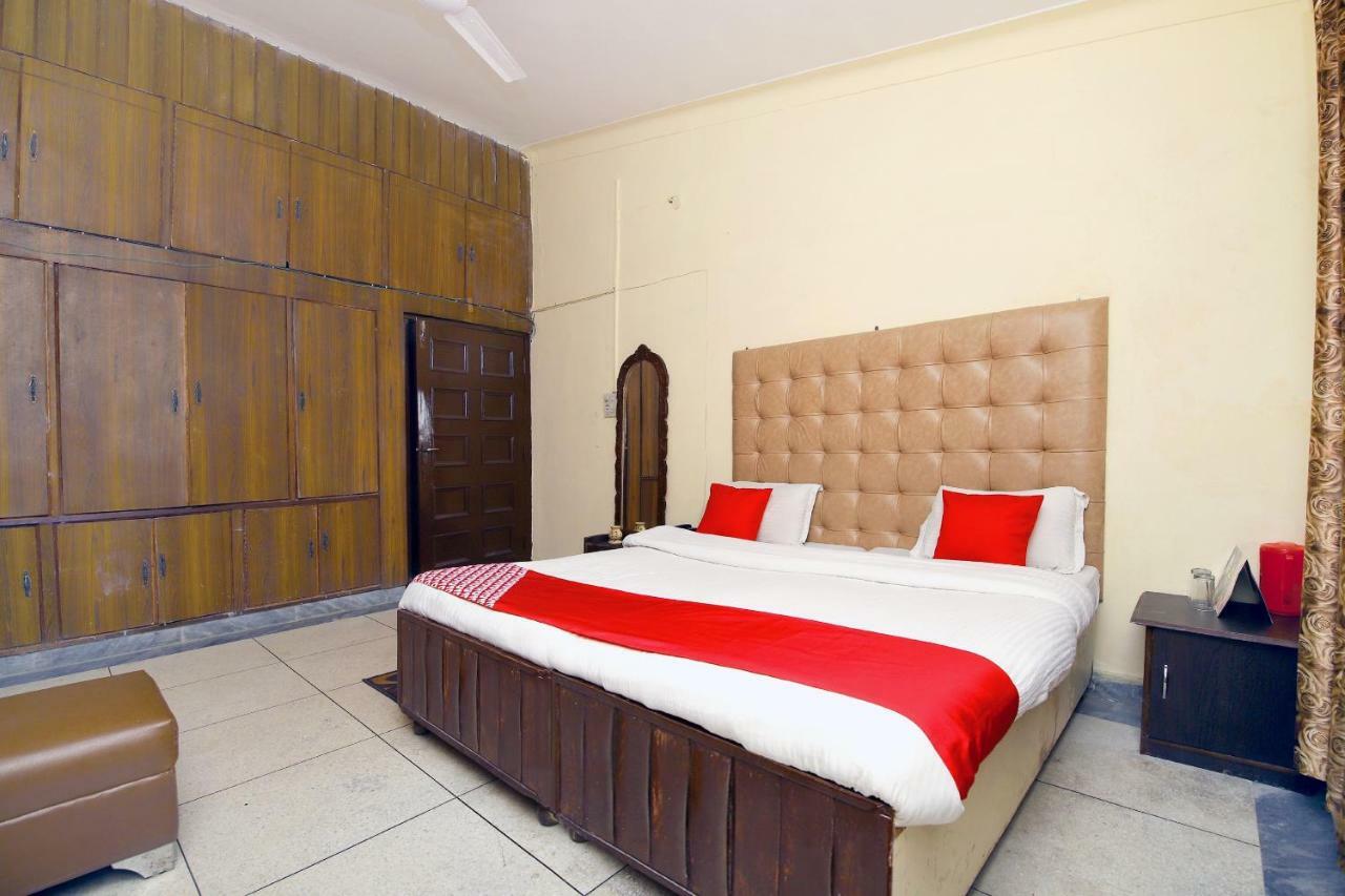 Oyo 8670 Hotel Usha Palace Mussoorie Ngoại thất bức ảnh