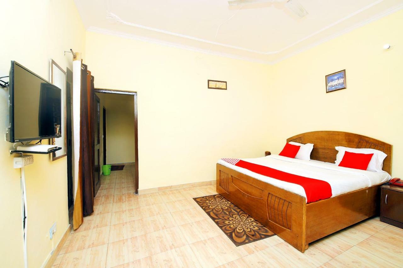 Oyo 8670 Hotel Usha Palace Mussoorie Ngoại thất bức ảnh
