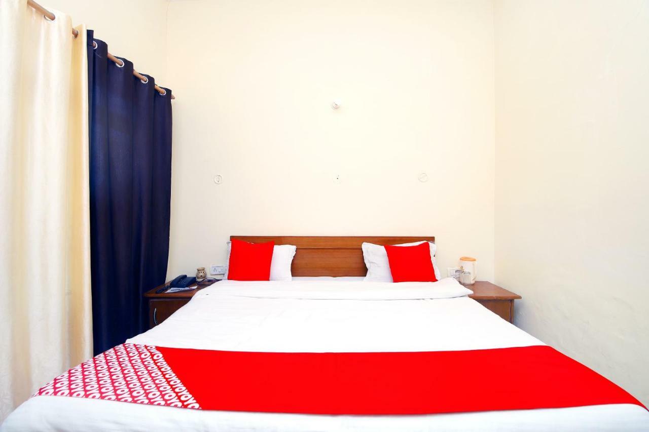 Oyo 8670 Hotel Usha Palace Mussoorie Ngoại thất bức ảnh