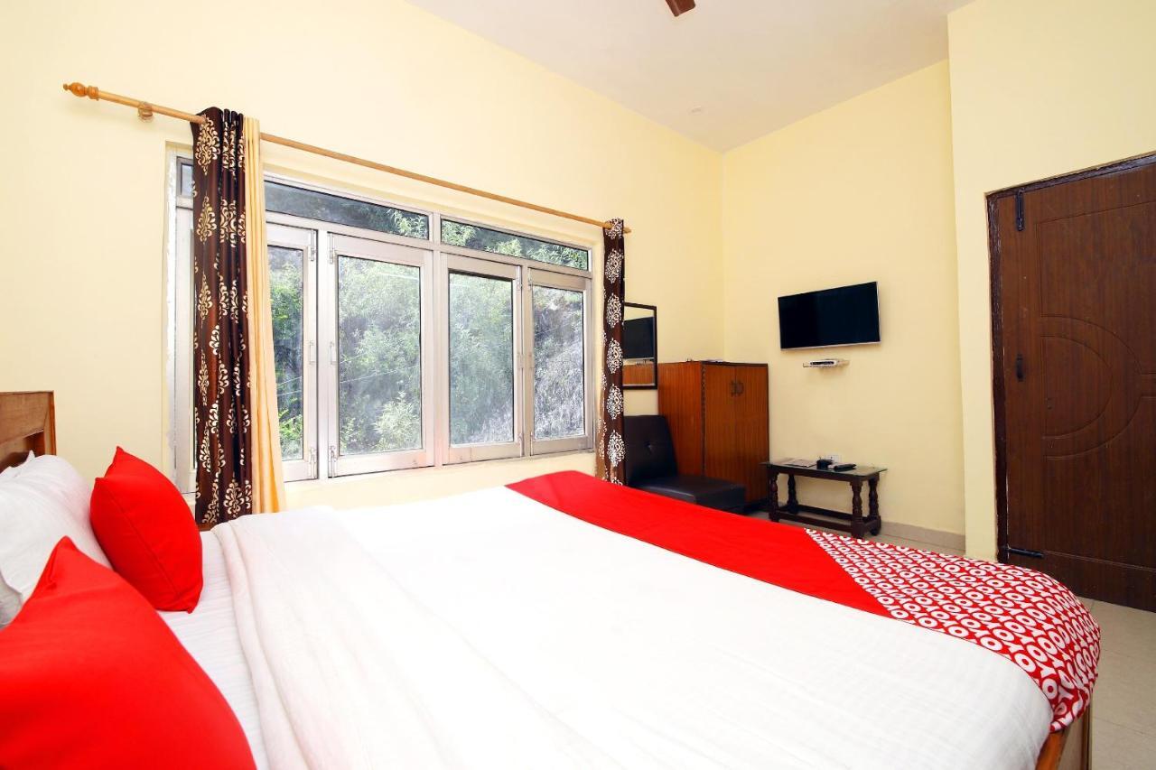 Oyo 8670 Hotel Usha Palace Mussoorie Ngoại thất bức ảnh