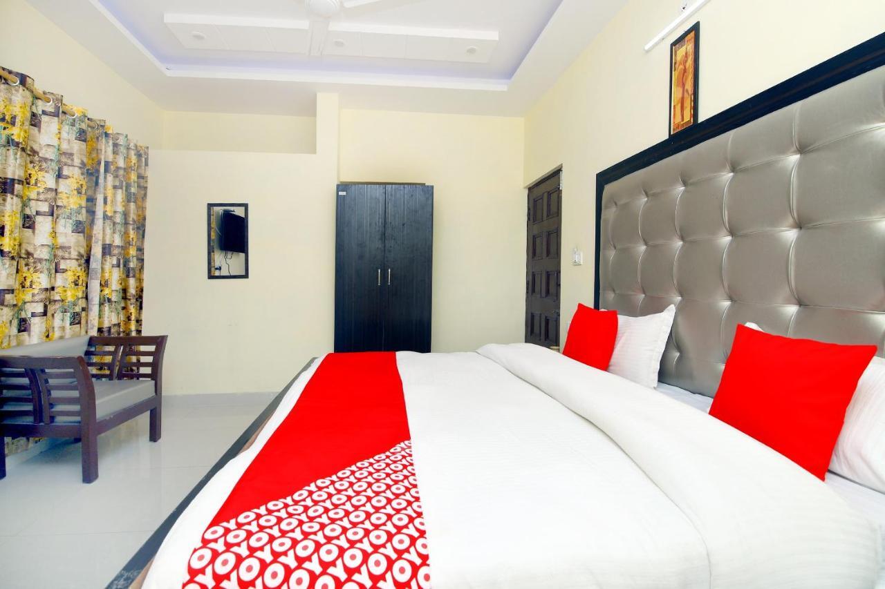 Oyo 8670 Hotel Usha Palace Mussoorie Ngoại thất bức ảnh